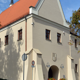 zamek piastowski - budynek bramny