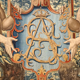 arras z monogramem króla Zygmunta II Augusta i satyrami-tarczownikami