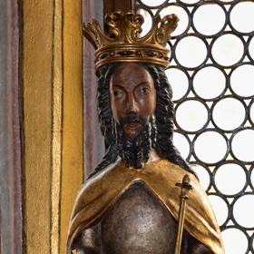 drewniana rzeźba z roku 1380 pochodząca z kolegiaty wiślickiej, przedstawiająca króla Kazimierza III Wielkiego